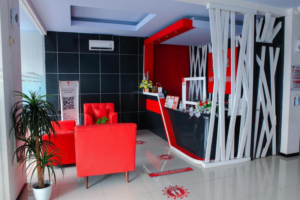 D'Shario Hotel Kepanjen Маланг Екстериор снимка